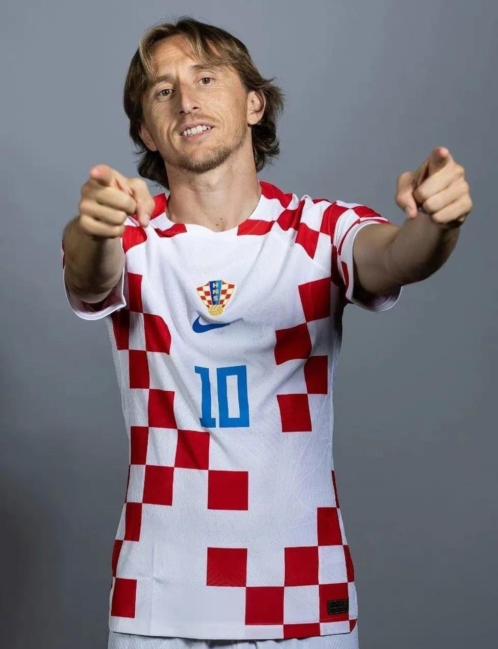 半岛晨报：中足联不作为，中超倒数第二轮不同时开球影响公平